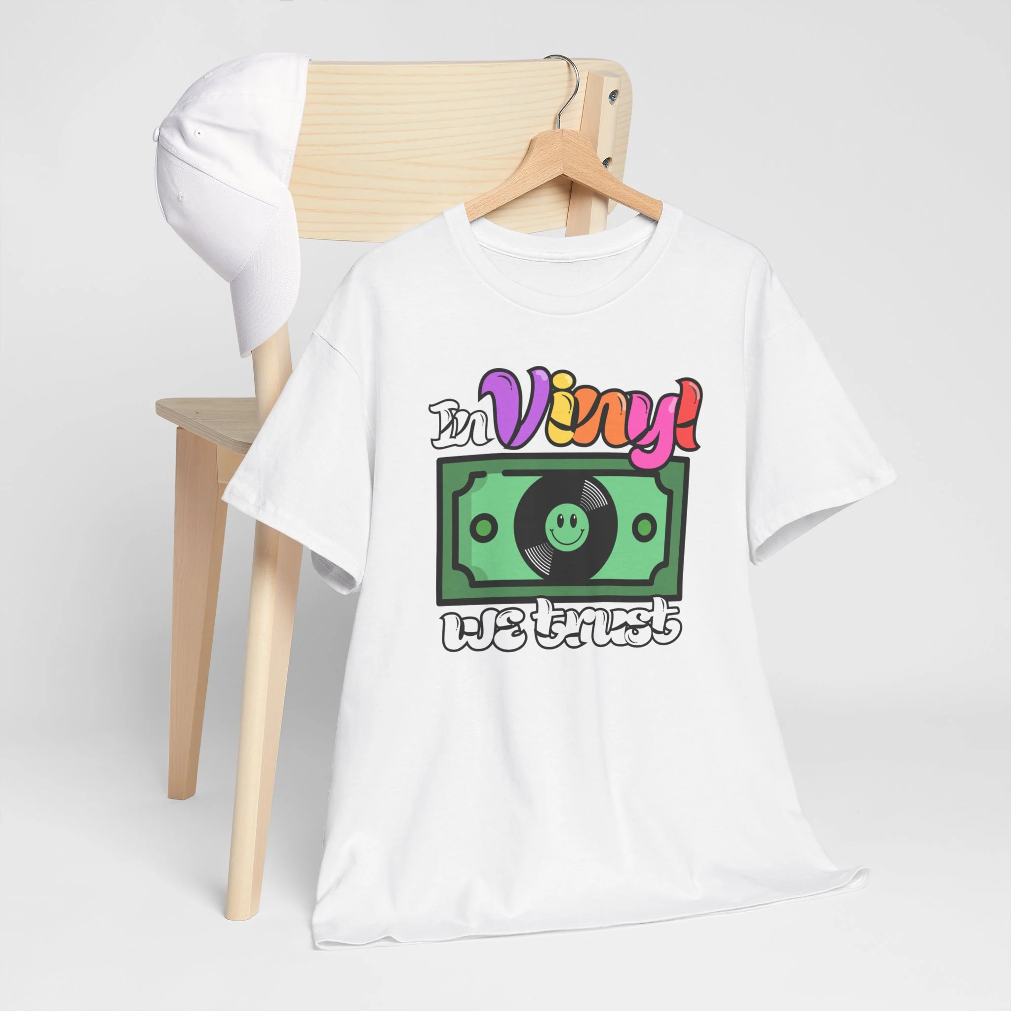 'In Vinyl We Trust' Men's T-Shirt - Image 21