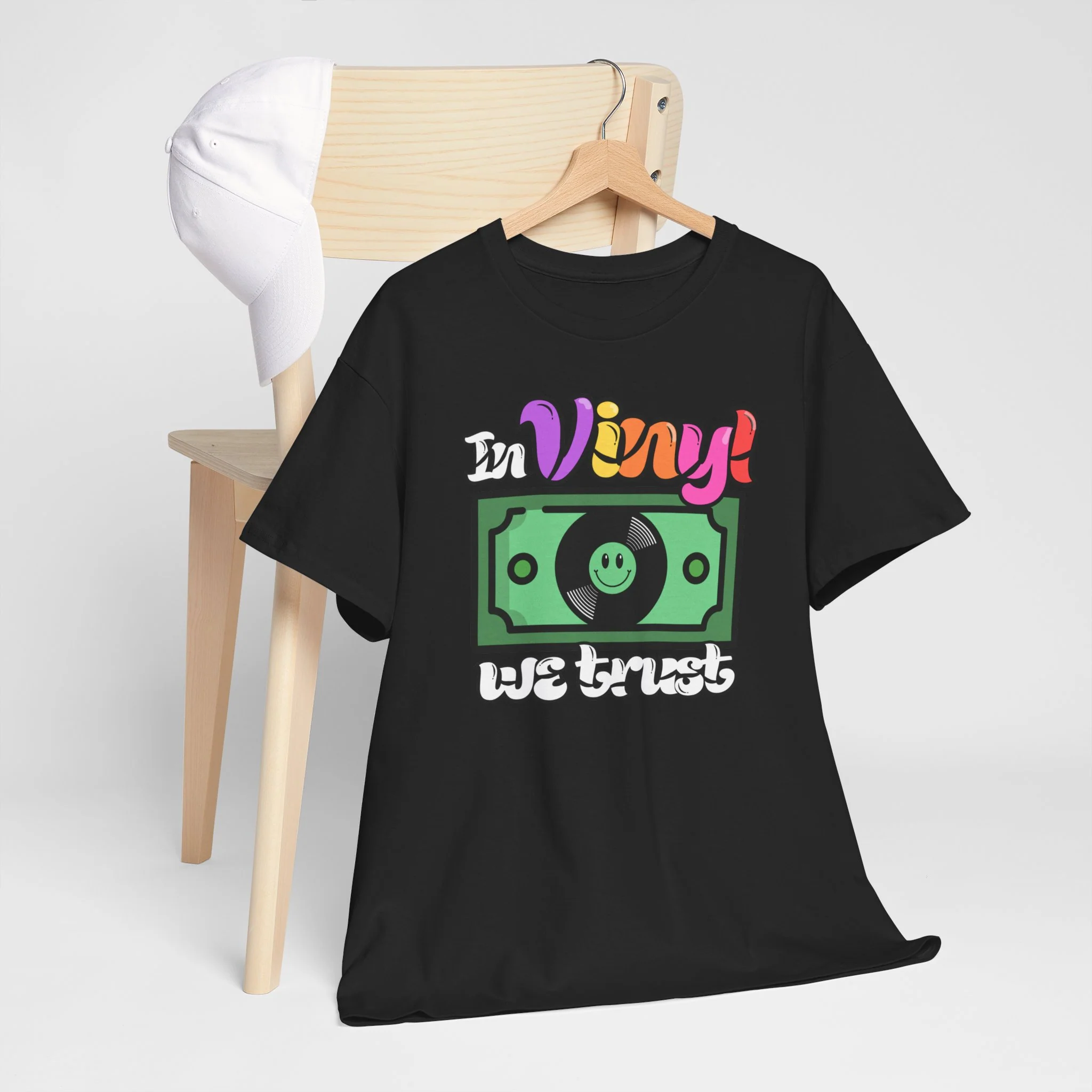 'In Vinyl We Trust' Men's T-Shirt - Image 3